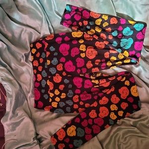 Rainbow popcorn pattern leggings